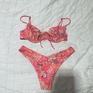 Brand new kulani kinis swimsuit!